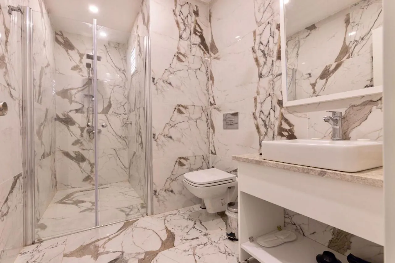Secret Life Hotel